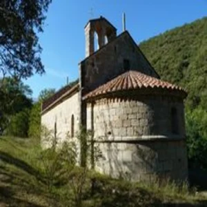 eglise-abandonnee-corsavy-1.webp