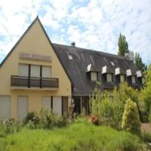 relais-du-mont-hotel-a-vendre-ceaux-1.webp